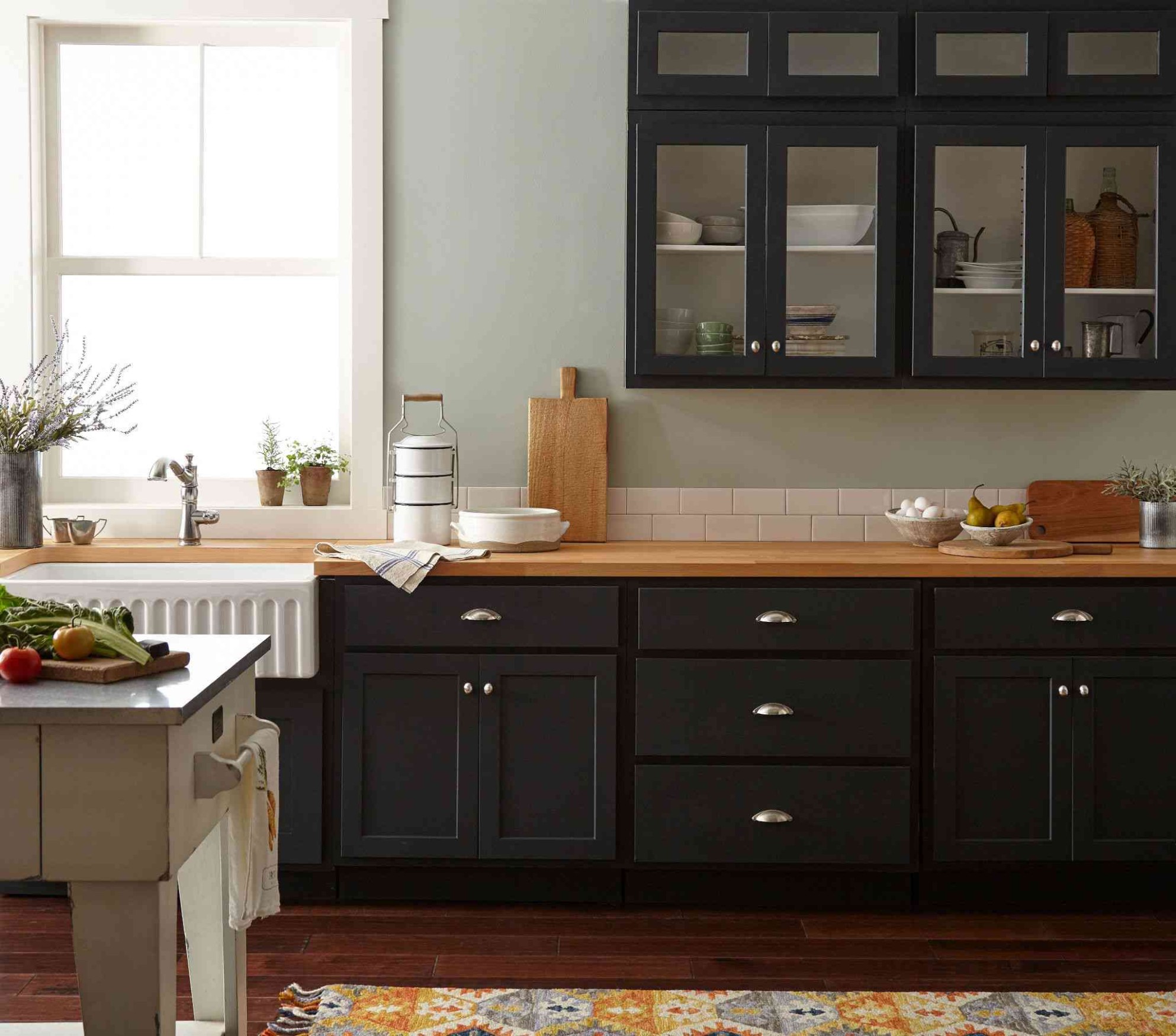 10 Best Kitchen Cabinet Paint Colors, According to Pros