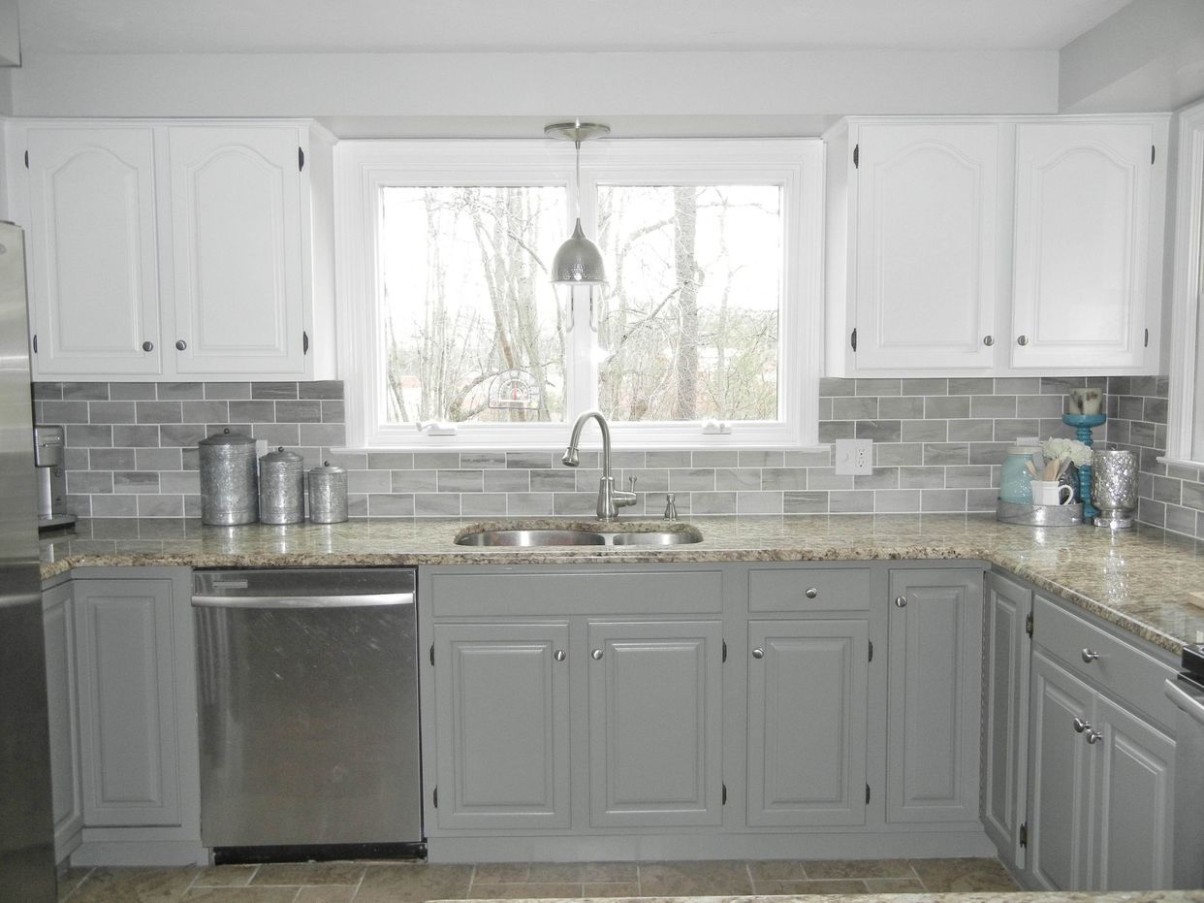 3 Times White Kitchen Cabinets Transformed A Space  New kitchen  - grey lower kitchen cabinets