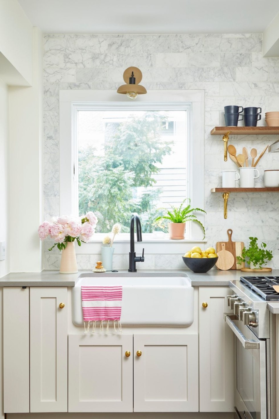 4 Best Small Kitchen Design Ideas - Tiny Kitchen Decorating - basic small kitchen designs