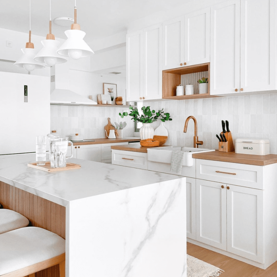 4 Best Small White Kitchen Design Ideas to Try - basic small kitchen designs
